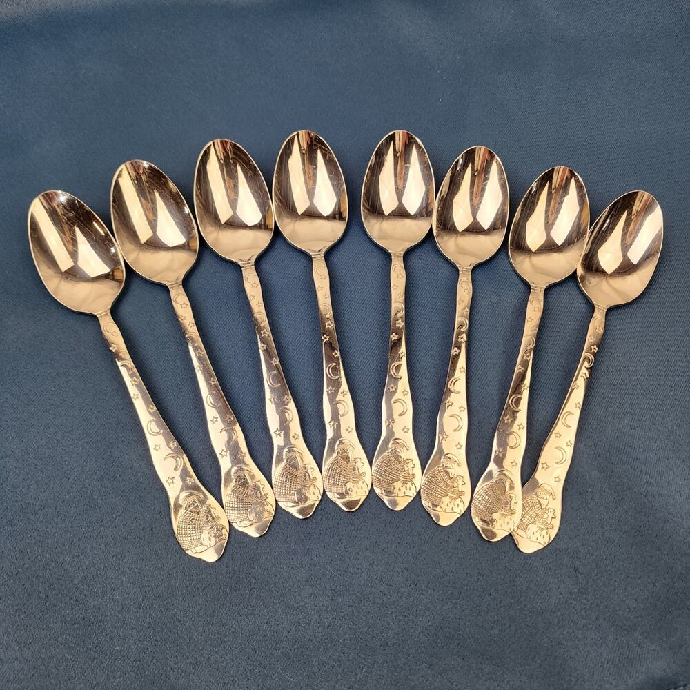 Debbie Mumm Sakura Flatware Silverware Magic of Santa (8) 7.5" Tablespoons Moons